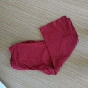 Chico's crops red size 2